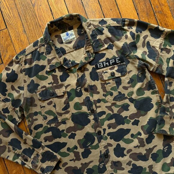 B.A.P.E. Bathing Ape Busy Works Made in Japan Bubble Military Camo Women Shirt L - Picture 2 of 8